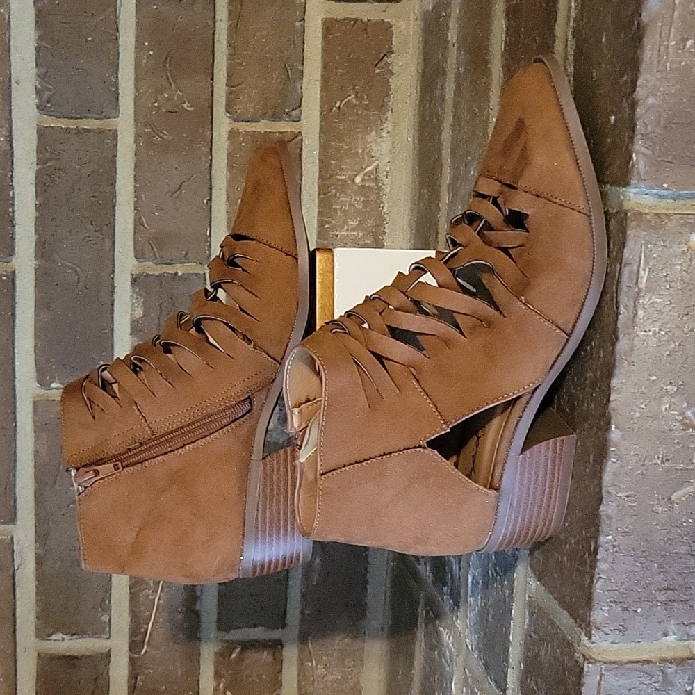 Qupid‎ Booties Brown Womens Size 6